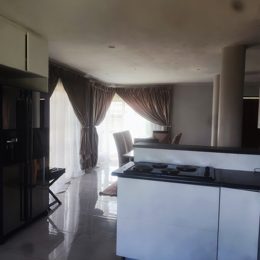 4 Bedroom Property for Sale in Geelhoutpark North West